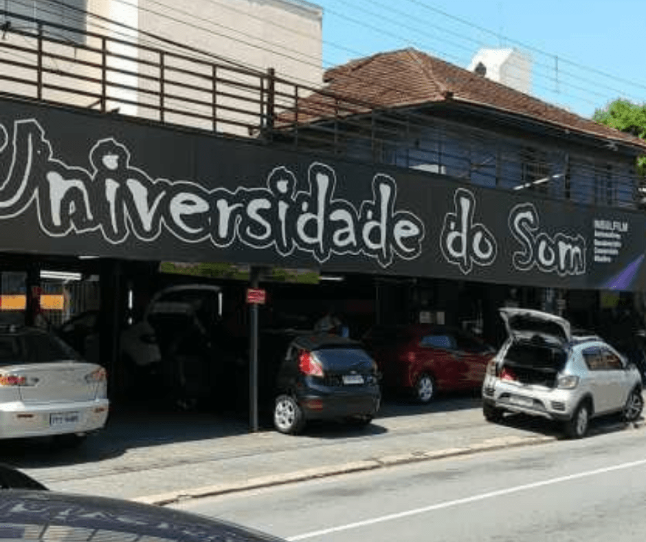 quem somos - fachada universidade do som